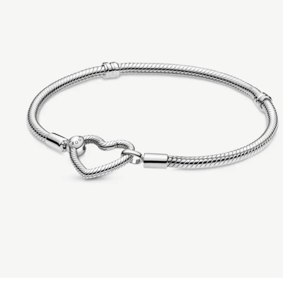 Pandora Jewelry Pandora Moments Heart Closure Snake Chain Bracelet Size 75 In Poshmark
